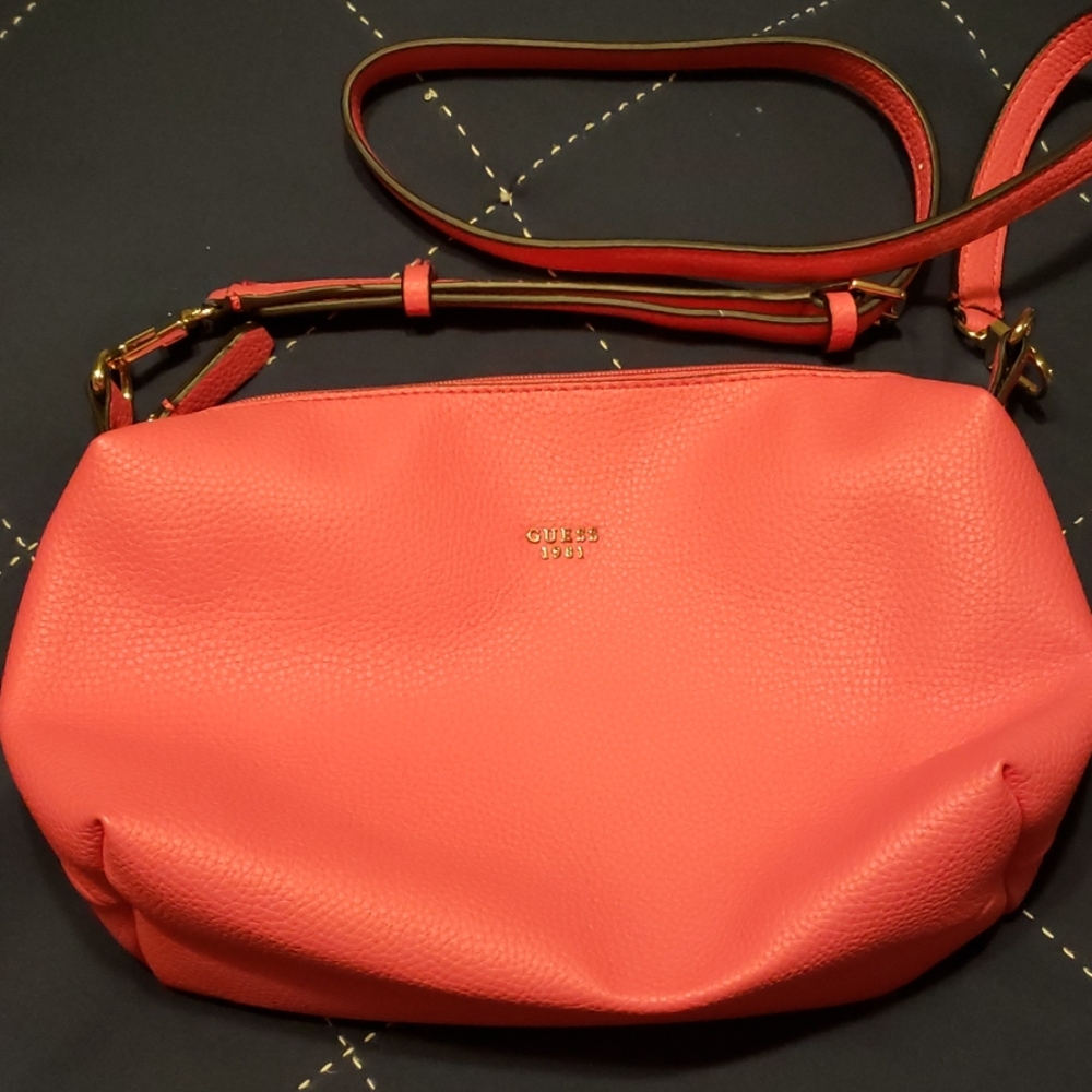 guess handbags and wristlet